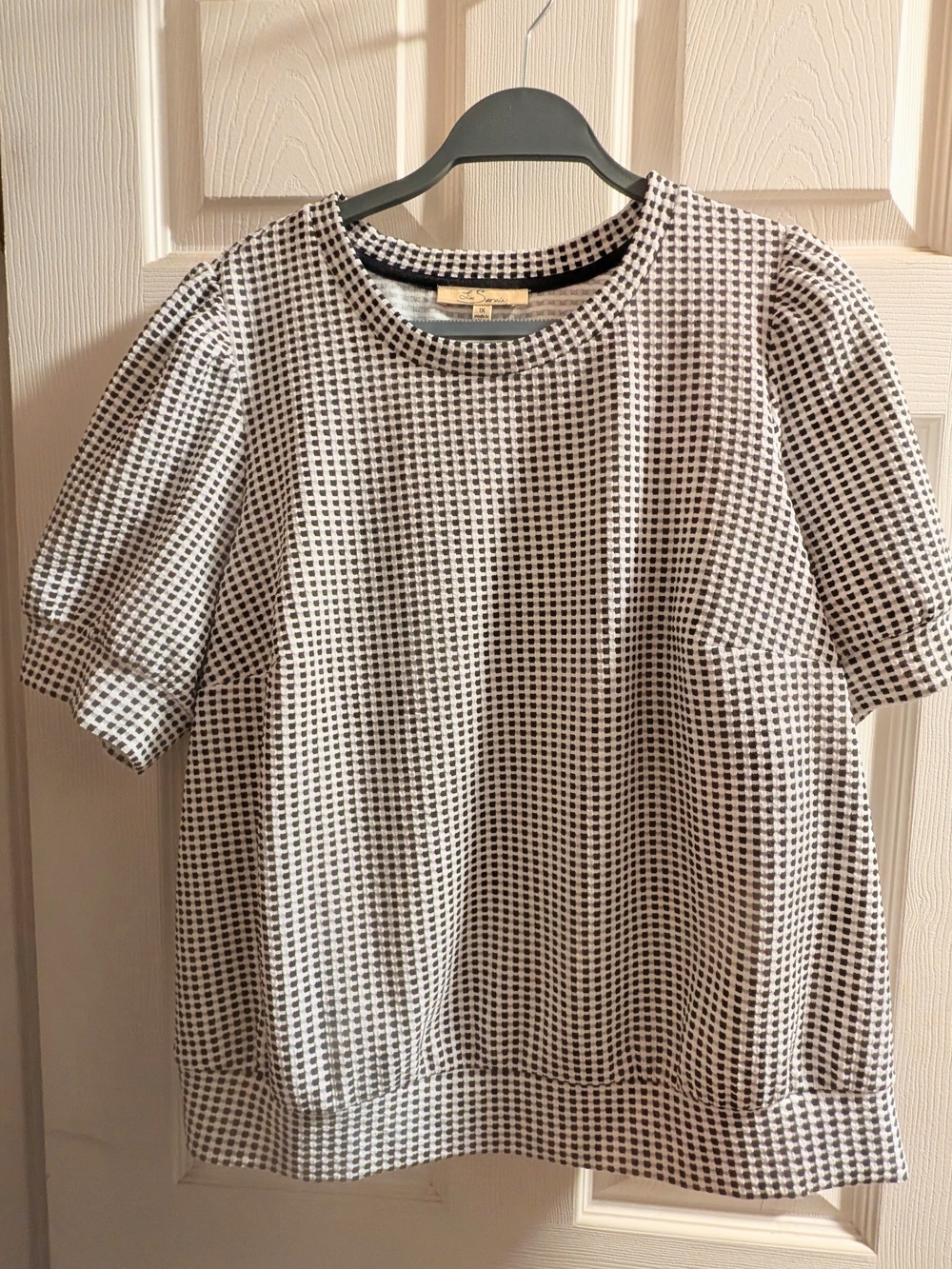 Checked Puff-Sleeve Short Sleeve Top - Black & White